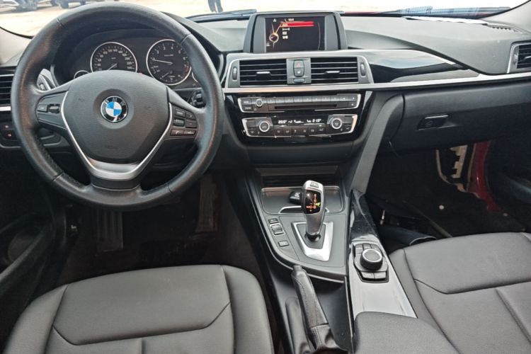 BMW 3 Series 2017 #10 BMW 3 Series 2017 car image #10