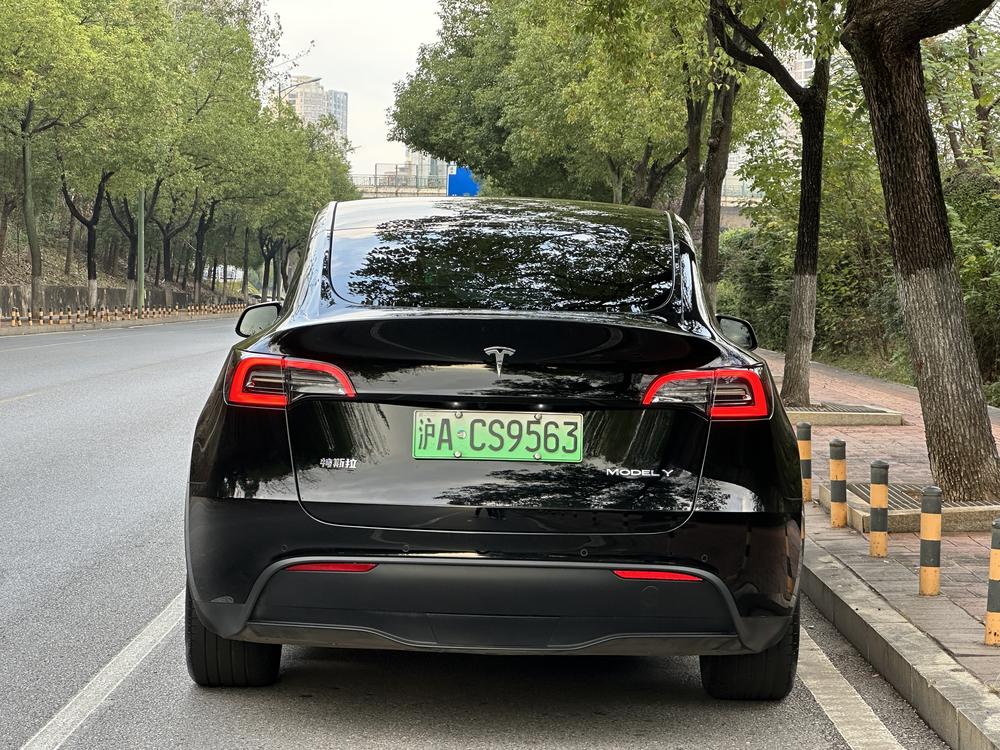 Tesla Model Y 2023 #6 Tesla Model Y 2023 immagine di auto #6