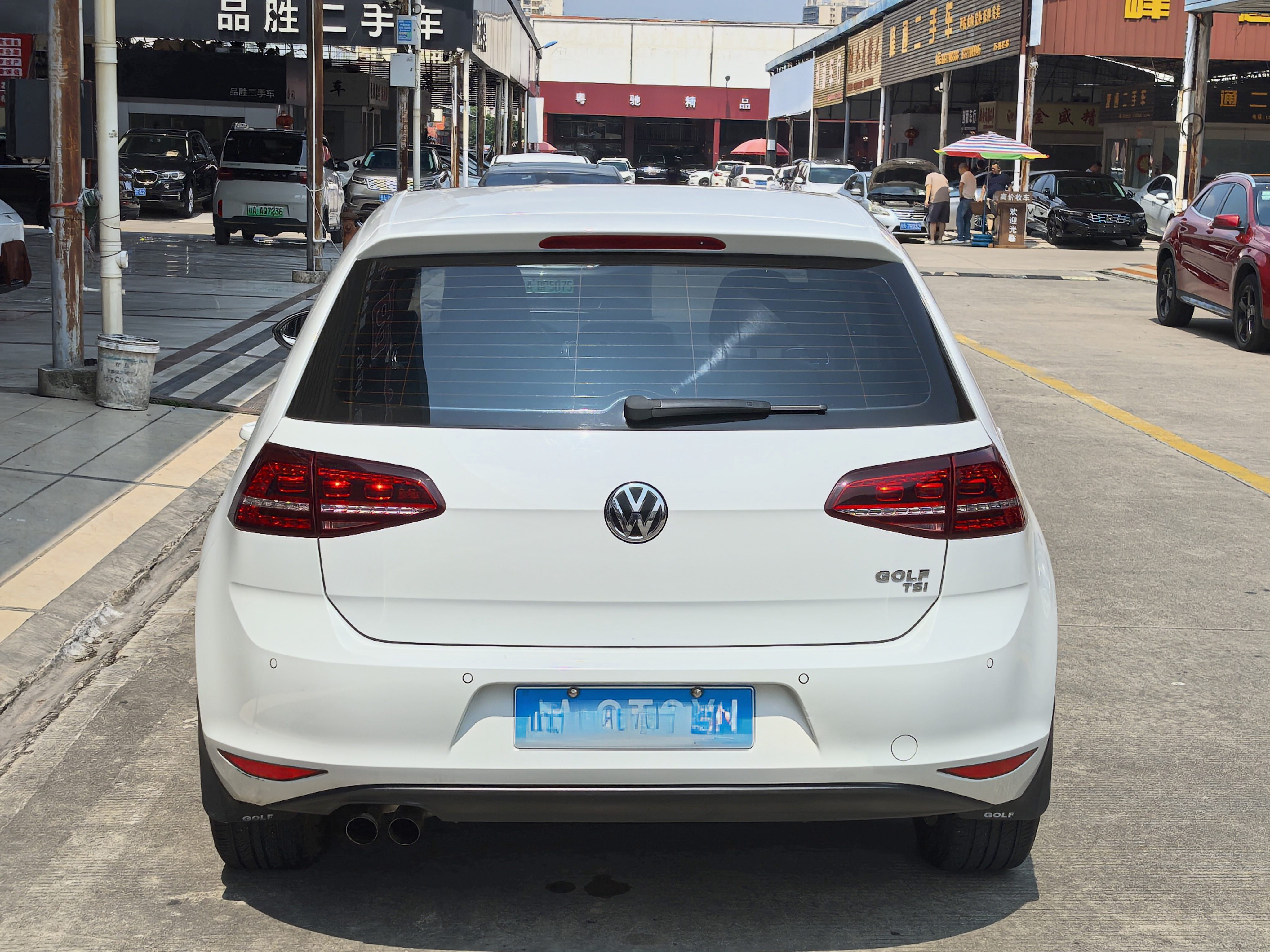 Volkswagen Golf 2017 car image #4