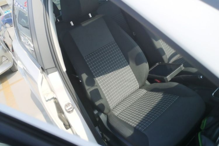 Volkswagen Polo 2016 #24 Volkswagen Polo 2016 car image #24