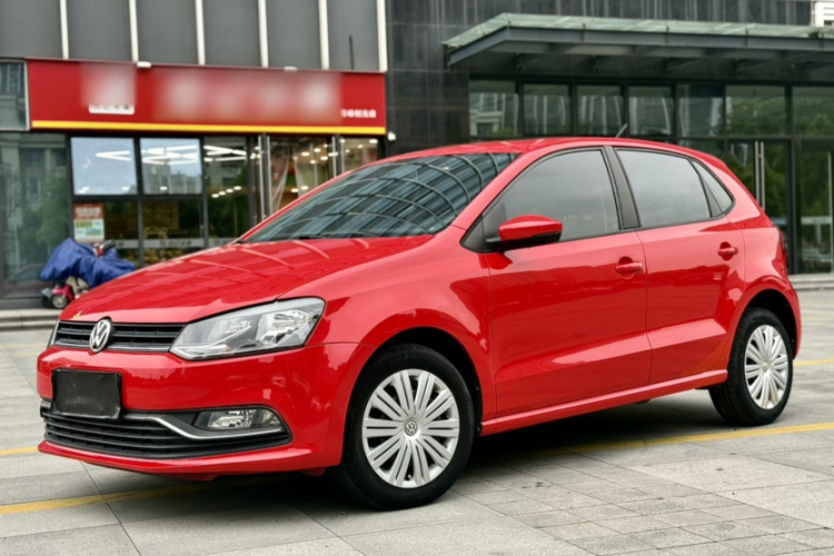 Volkswagen Polo 2018 car image #2