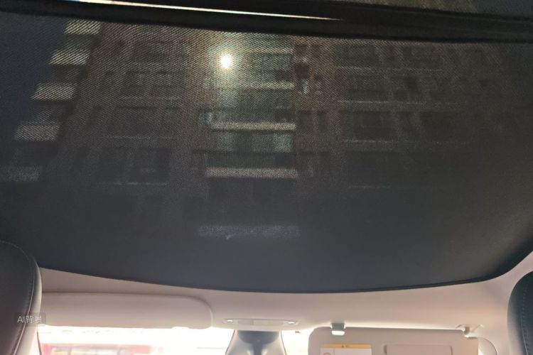 Tesla Model Y 2023 #20 Tesla Model Y 2023 car image #20