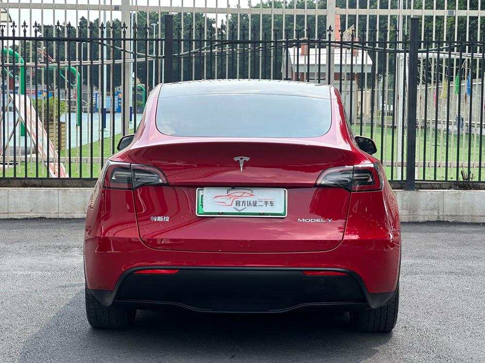 Tesla Model Y 2022 car image #5