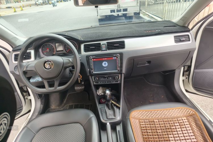 Volkswagen Santana 2016 car image #11