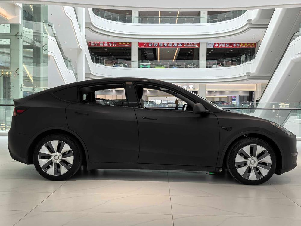 Tesla Model Y 2022 #7 Tesla Model Y 2022 car image #7