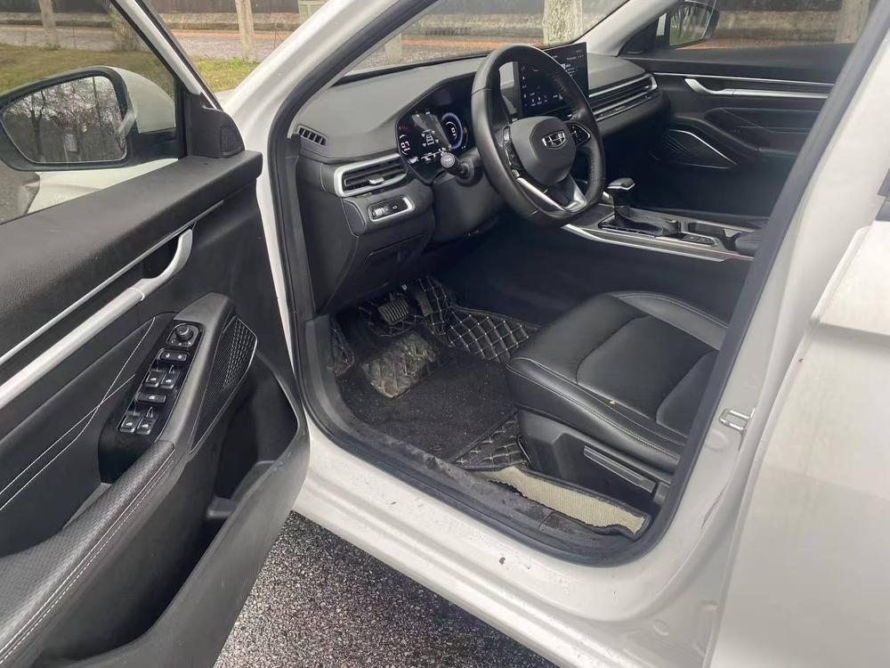 GEELY Emgrand 2021 car image #8
