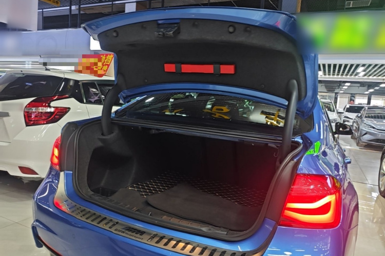 BMW 3 Series 2017 #19 BMW 3 Series 2017 car image #19