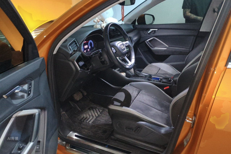 Audi Q3 2020 car image #18