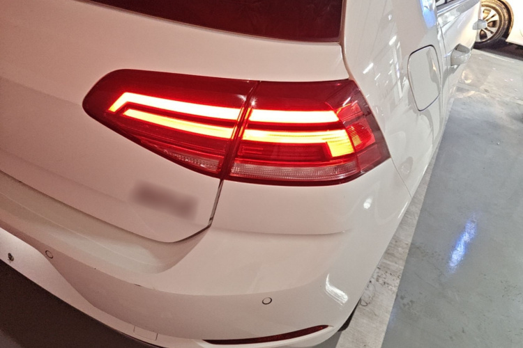 Volkswagen Golf 2020 #8 Volkswagen Golf 2020 car image #8