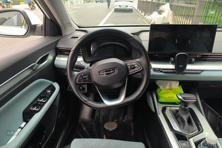 GEELY Emgrand L 2022 image de voiture #12