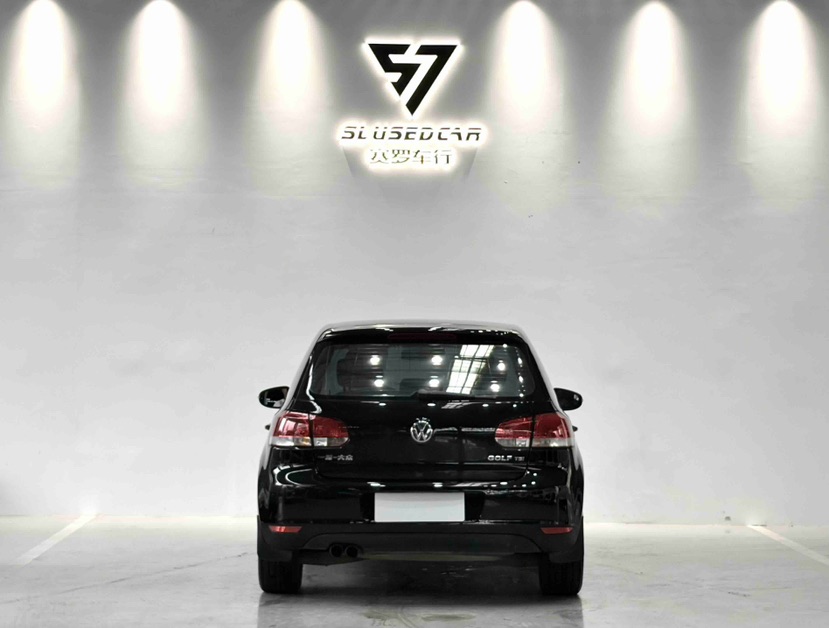 Volkswagen Golf 2012 car image #8
