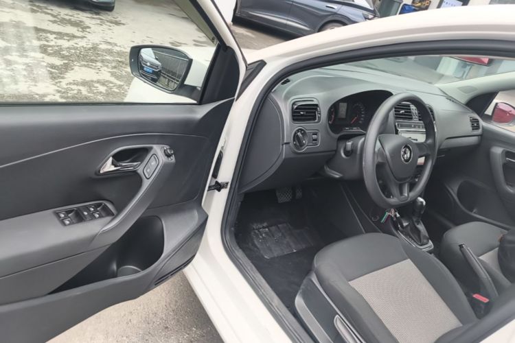 Volkswagen Polo 2018 #16 Volkswagen Polo 2018 car image #16