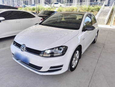 Volkswagen Golf 2016 Volkswagen Golf 2016 immagine di auto