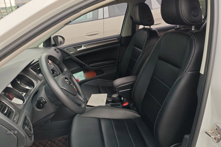 Volkswagen Golf 2017 car image #17