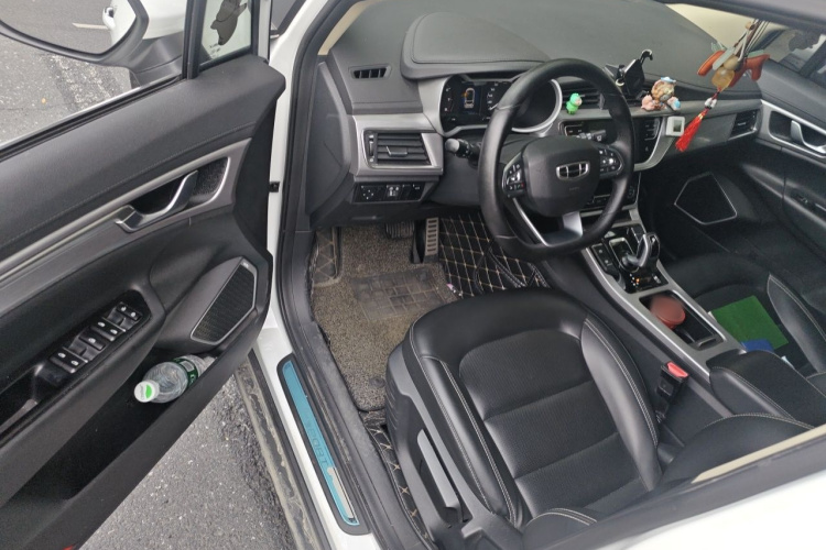 GEELY Emgrand GS 2019 car image #9