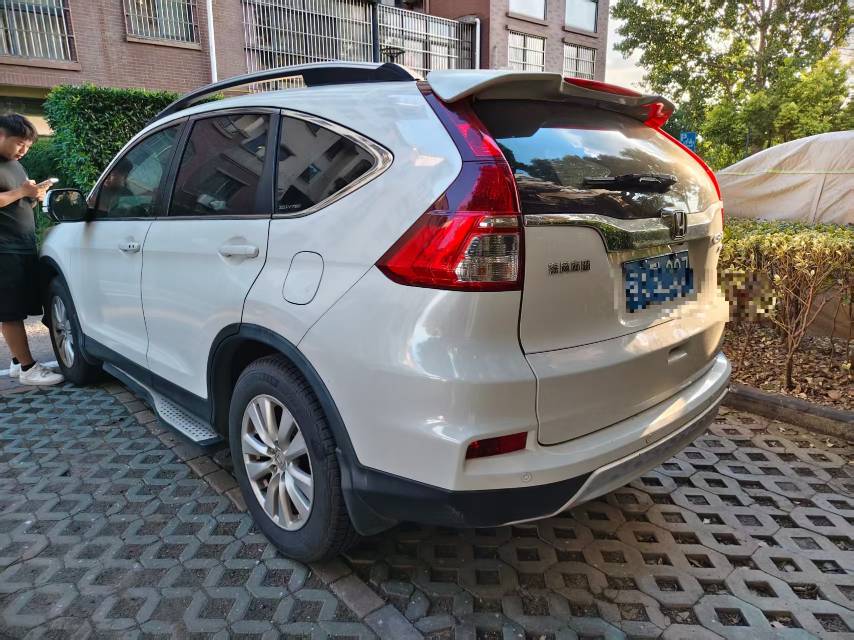 Honda CR-V 2015 car image #3