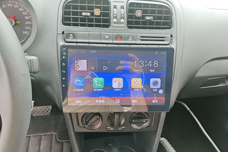 Volkswagen Polo 2018 #15 Volkswagen Polo 2018 car image #15