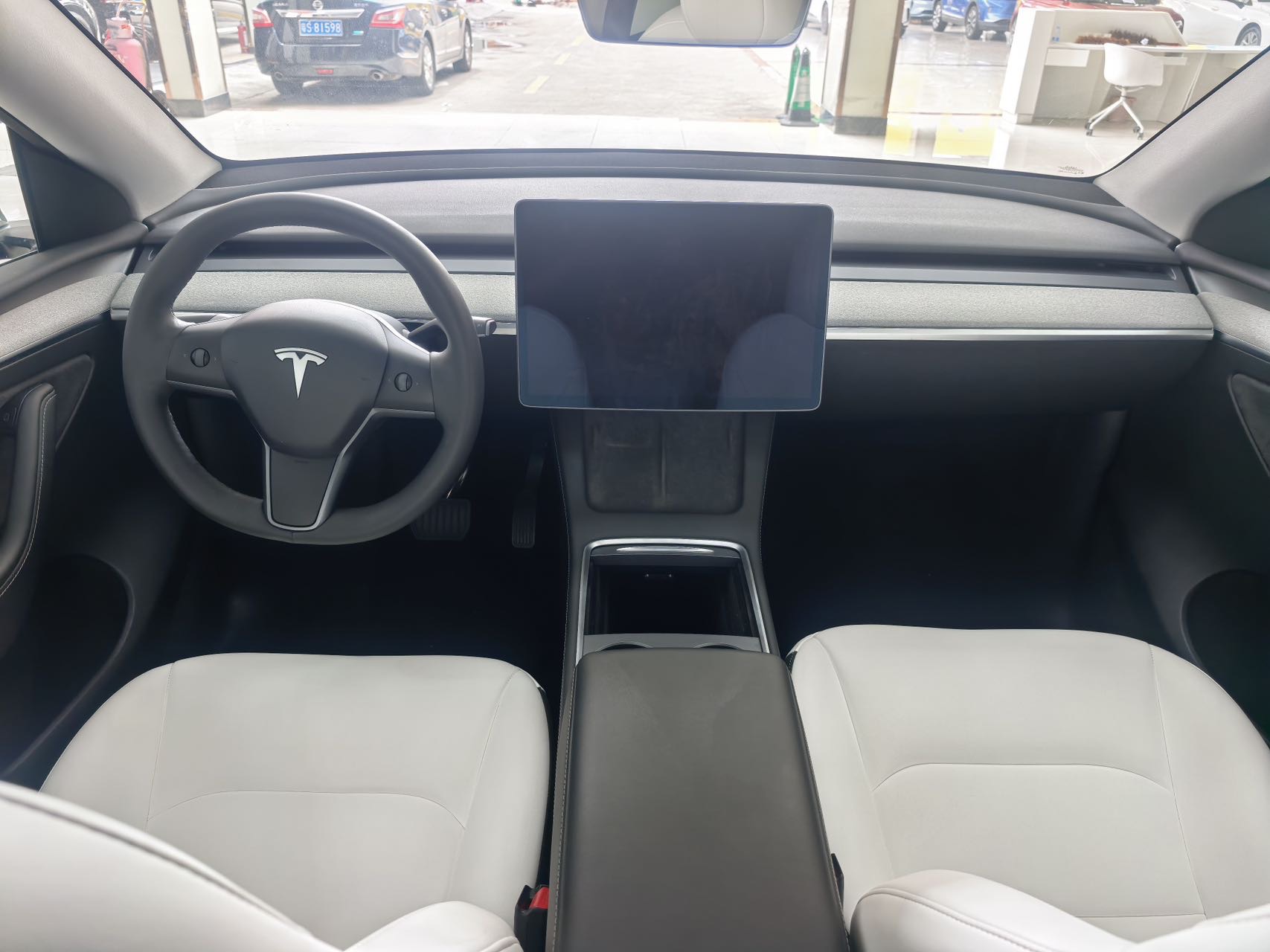 Tesla Model Y 2024 #12 Tesla Model Y 2024 immagine di auto #12