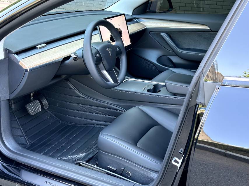 Tesla Model 3 2023 #4 Tesla Model 3 2023 car image #4