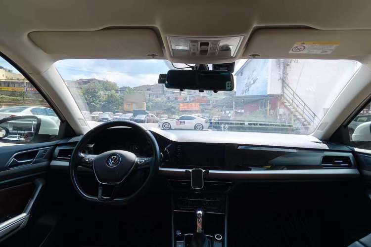 Volkswagen Lavida 2021 car image #12