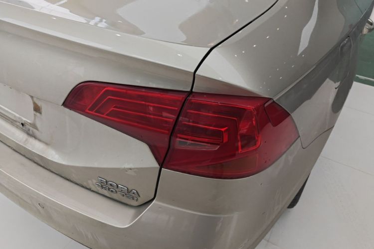 Volkswagen Bora 2017 car image #8