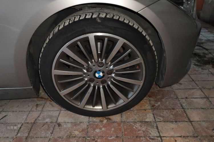 BMW 3 Series 2019 car image #9