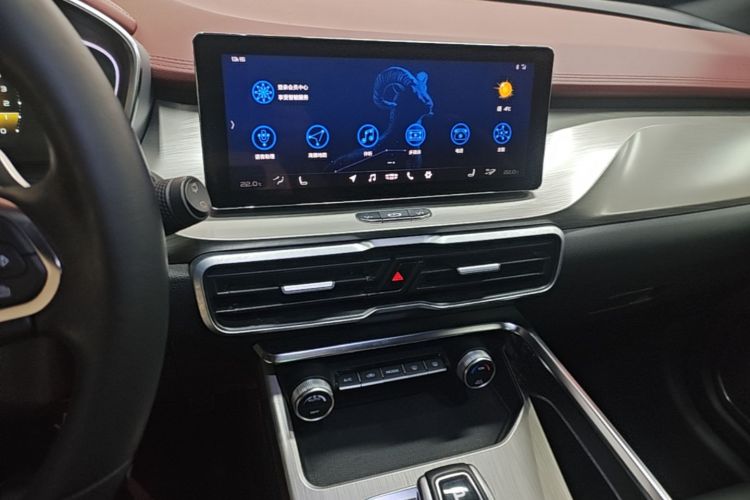 GEELY Coolray 2018 #17 GEELY Coolray 2018 car image #17