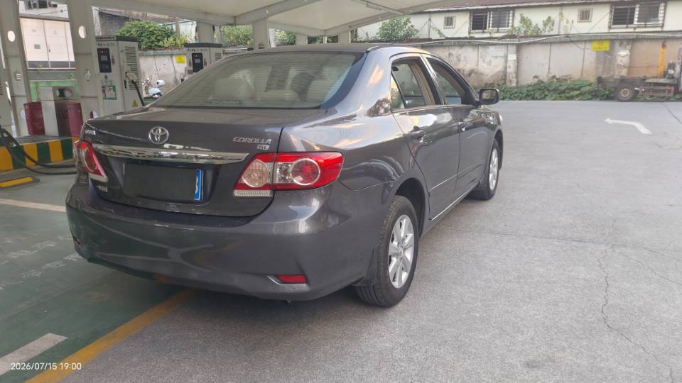 Toyota Corolla 2012 immagine di auto #3
