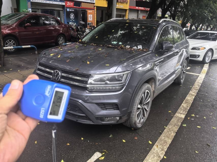2021 immagine di auto 