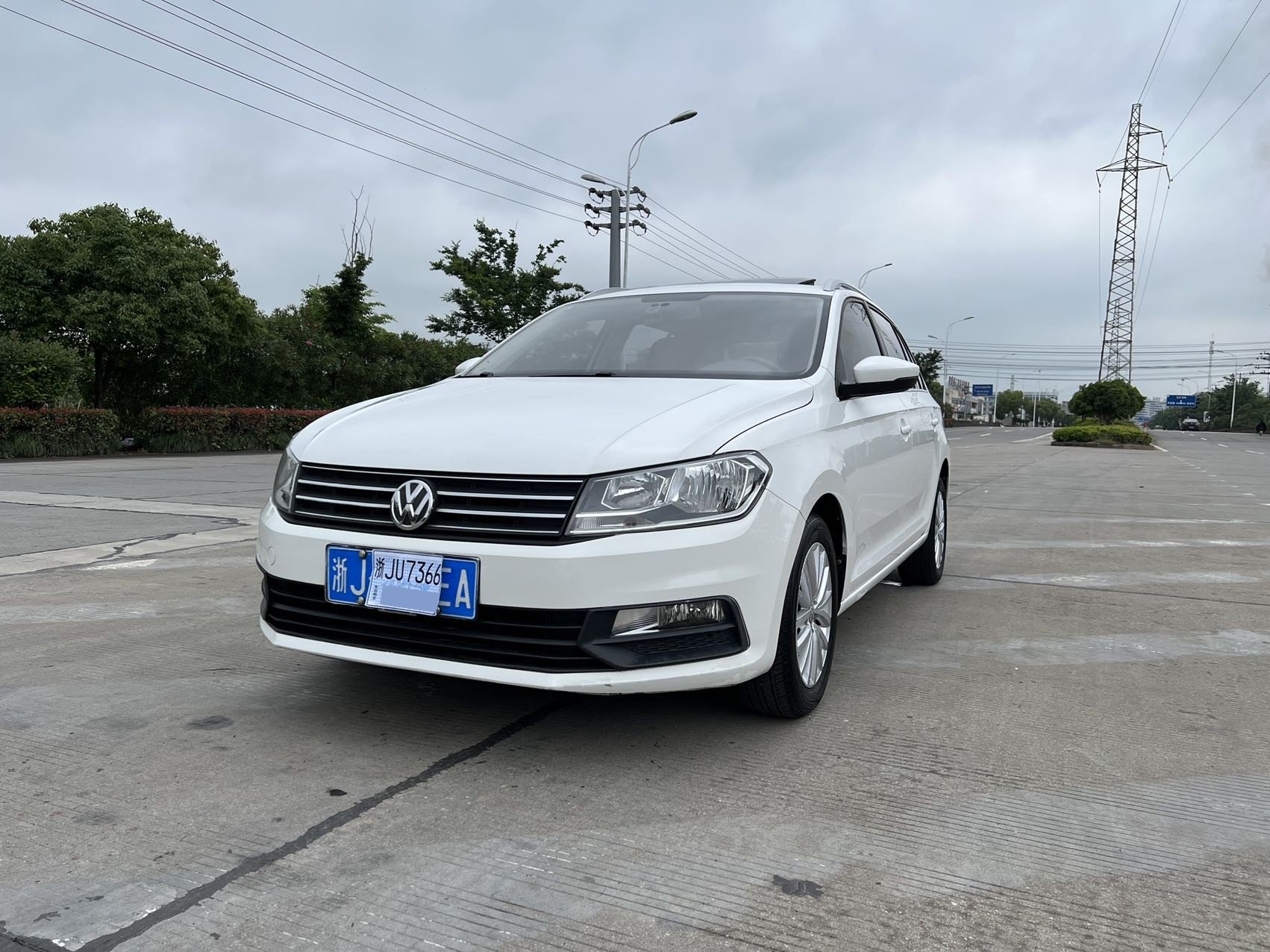 Volkswagen Santana 2018 car image 