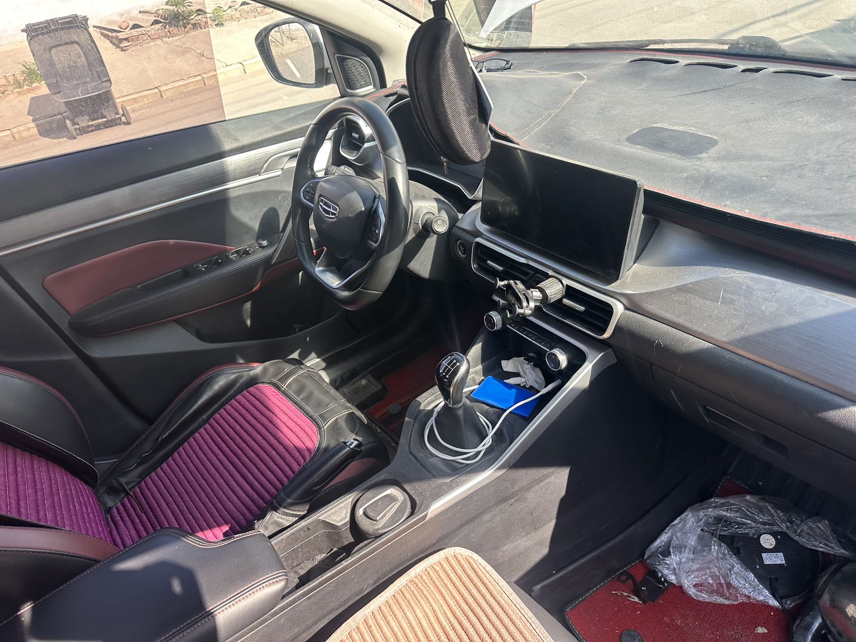 GEELY Coolray 2021 car image #4