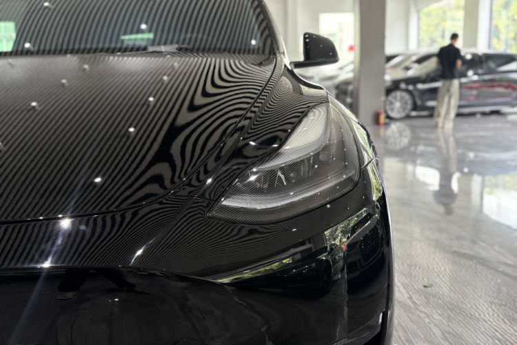 Tesla Model Y 2023 car image #7
