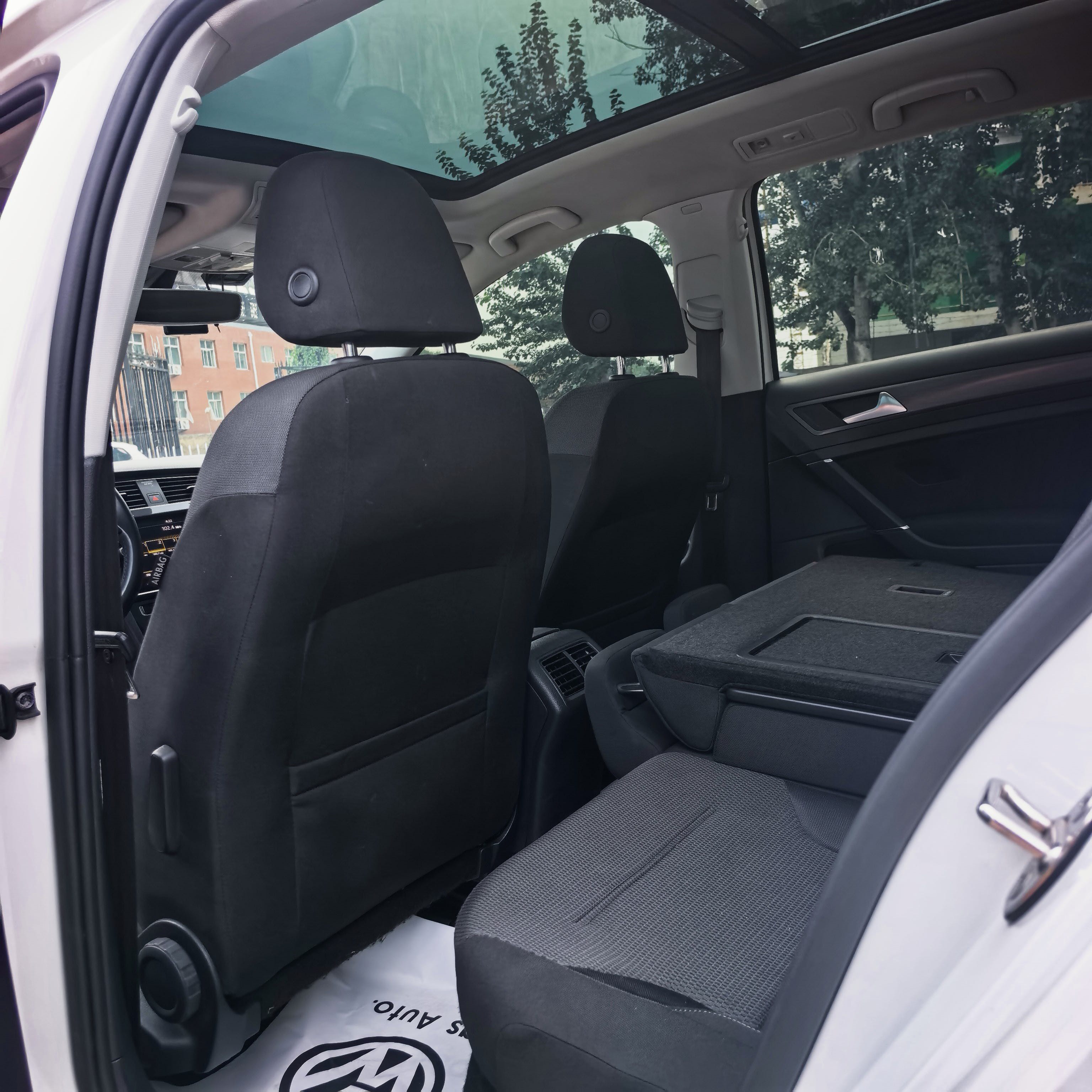 Volkswagen Golf (Imported) 2020 #10 Volkswagen Golf (Imported) 2020 car image #10