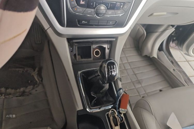 GEELY Emgrand 2016 car image #16