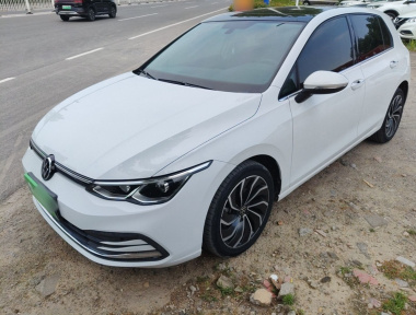 Volkswagen Golf 2022 car image 