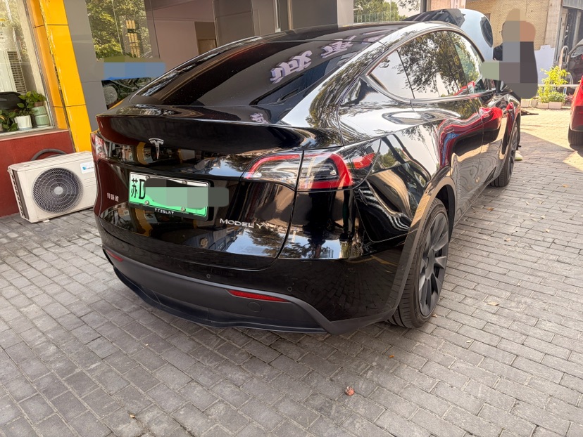 Tesla Model Y 2021 #3 Tesla Model Y 2021 car image #3
