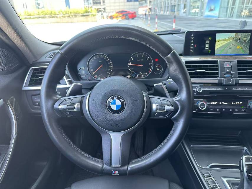BMW 3 Series 2018 #13 BMW 3 Series 2018 car image #13
