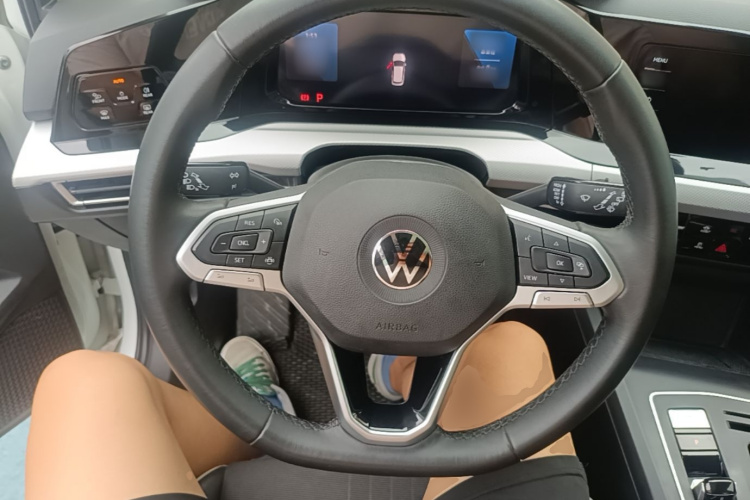 Volkswagen Golf 2024 #11 Volkswagen Golf 2024 car image #11