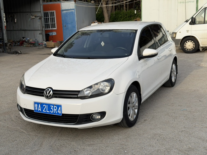Volkswagen Golf 2013 car image 