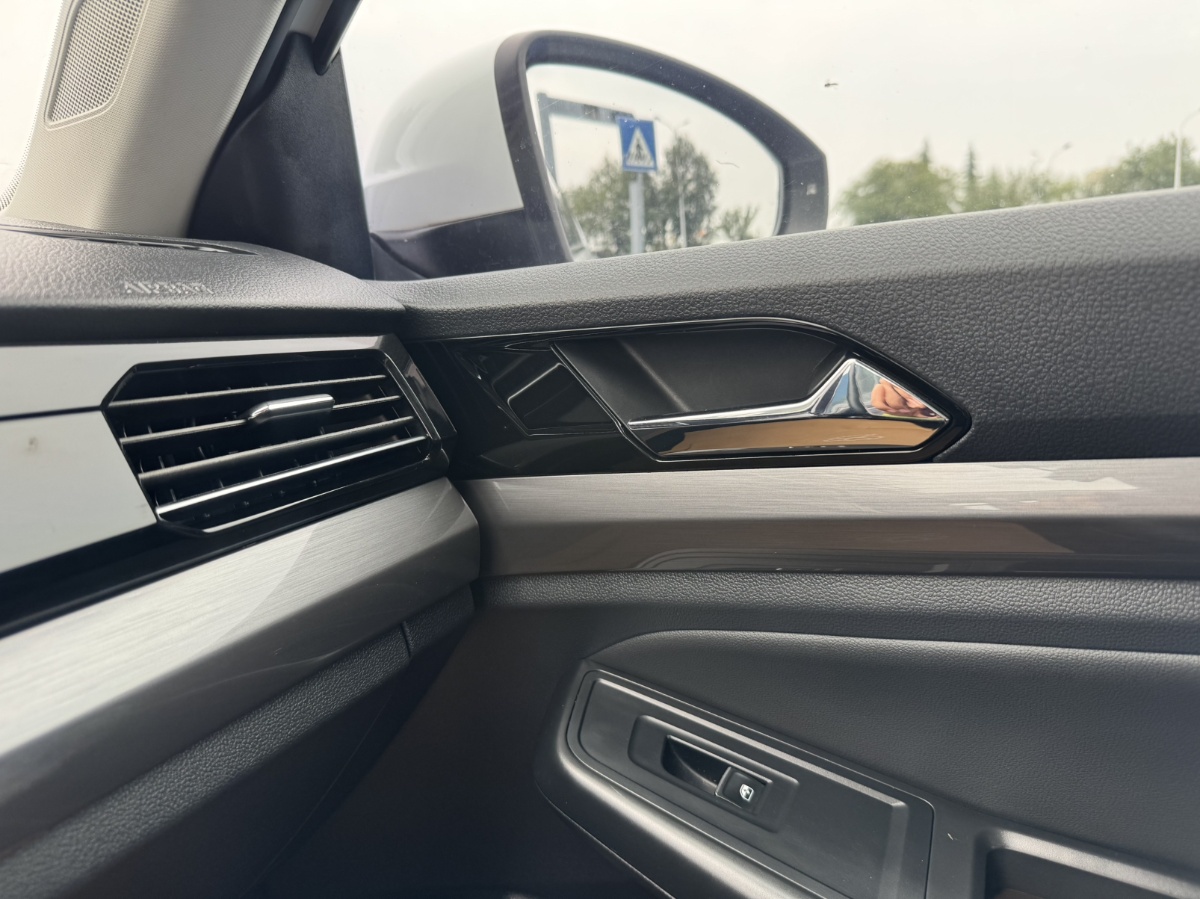 Volkswagen Bora 2021 immagine di auto #12