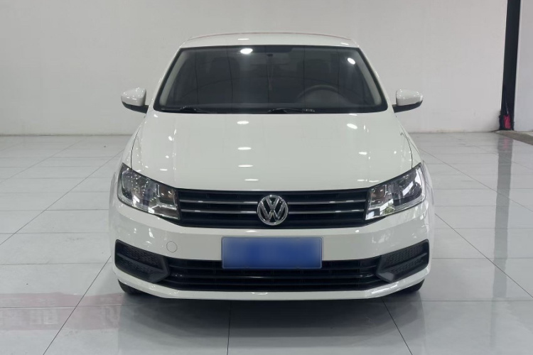 Volkswagen Santana 2023 immagine di auto #3