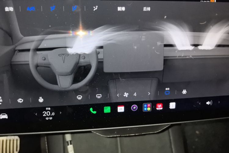 Tesla Model Y 2022 #15 Tesla Model Y 2022 car image #15
