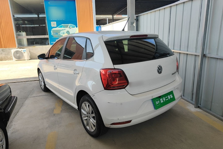 Volkswagen Polo 2015 #5 Volkswagen Polo 2015 car image #5