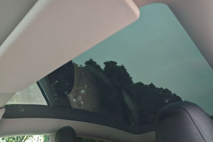 Tesla Model Y 2022 #20 Tesla Model Y 2022 car image #20