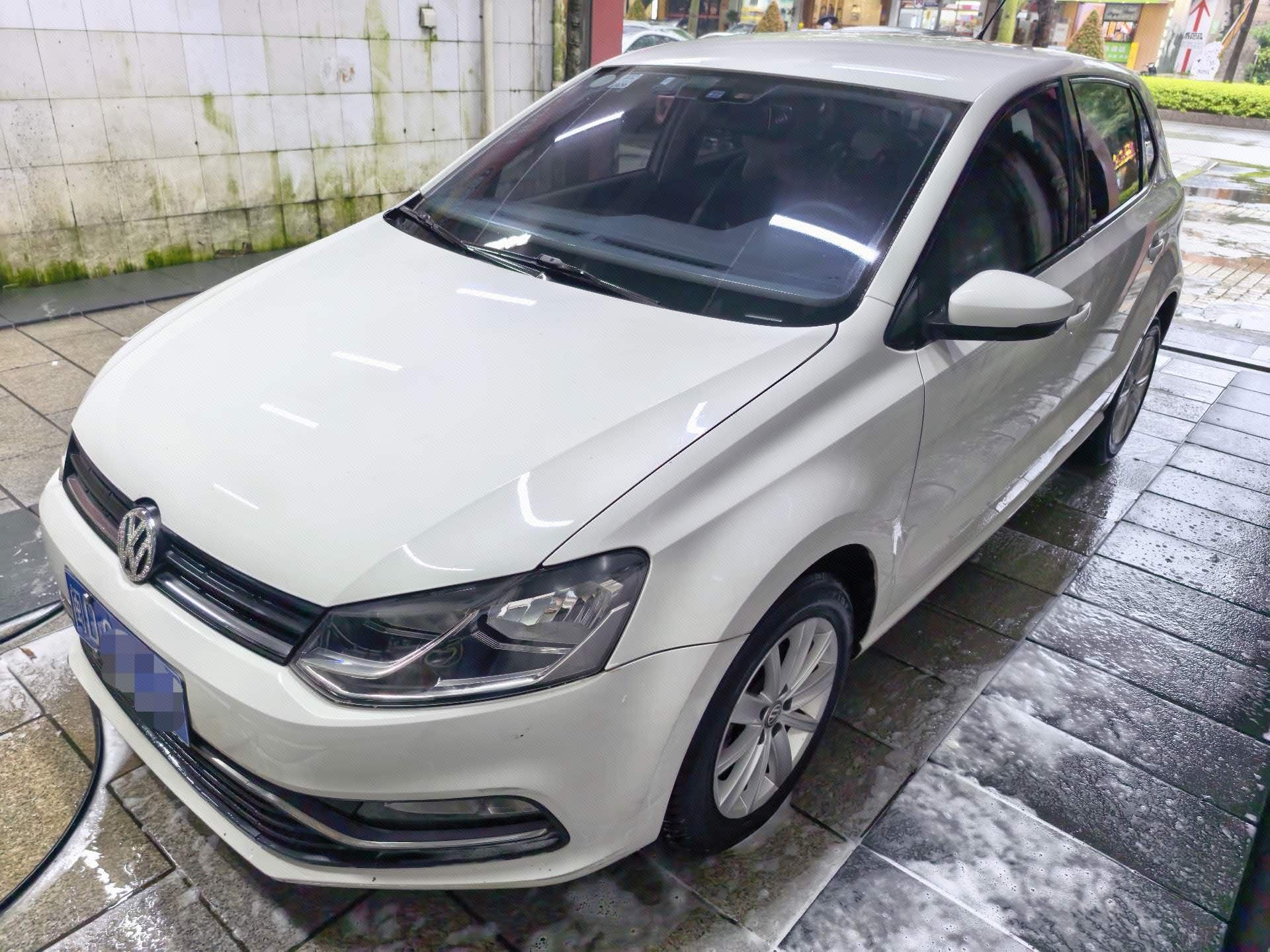 Volkswagen Polo 2014 Volkswagen Polo 2014 car image