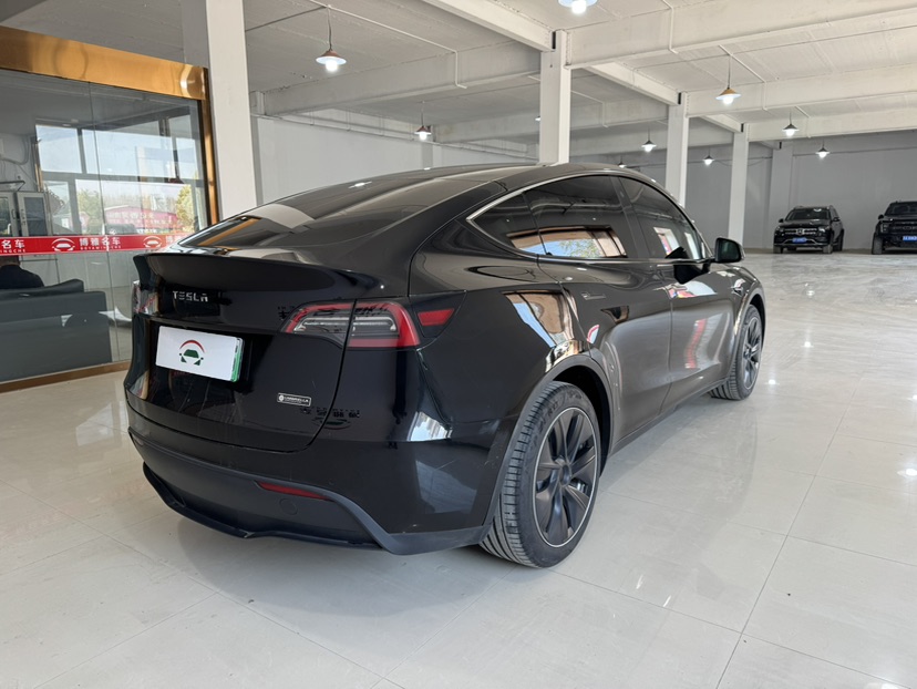 Tesla Model Y 2023 #6 Tesla Model Y 2023 immagine di auto #6