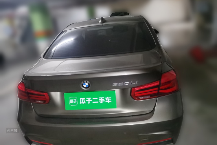 BMW 3 Series 2018 car image #6