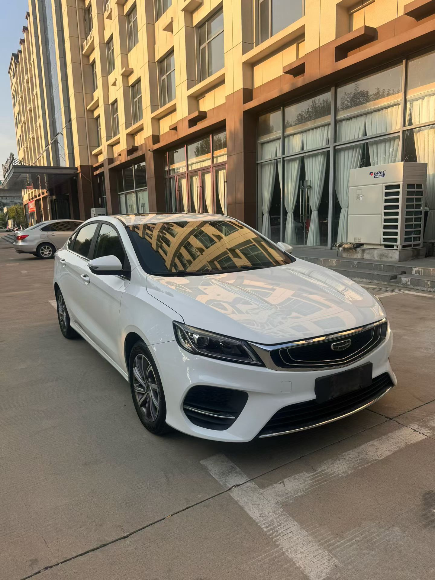 GEELY Binray 2020 #3 GEELY Binray 2020 изображение автомобиля #3