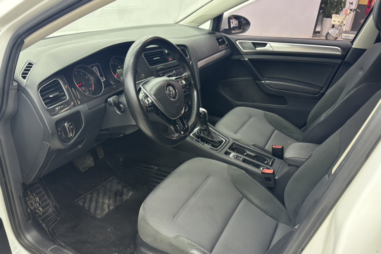 Volkswagen Golf 2018 #10 Volkswagen Golf 2018 car image #10