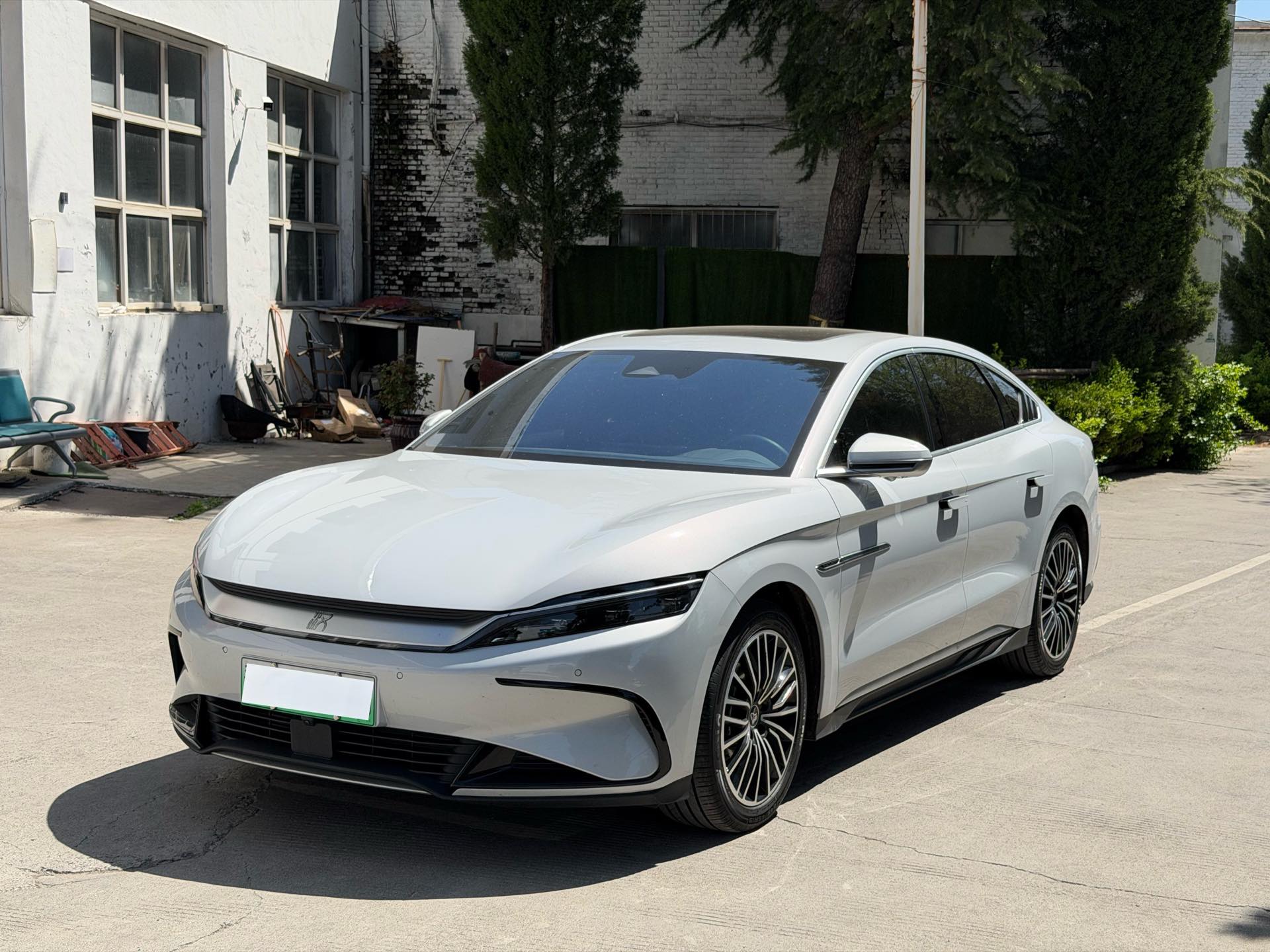 BYD Han 2024 BYD Han 2024 car image